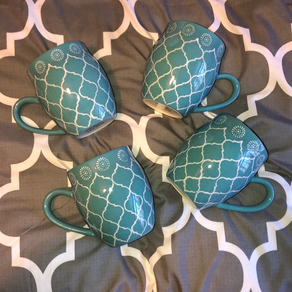 Set of 4 Baum Coffee Cups